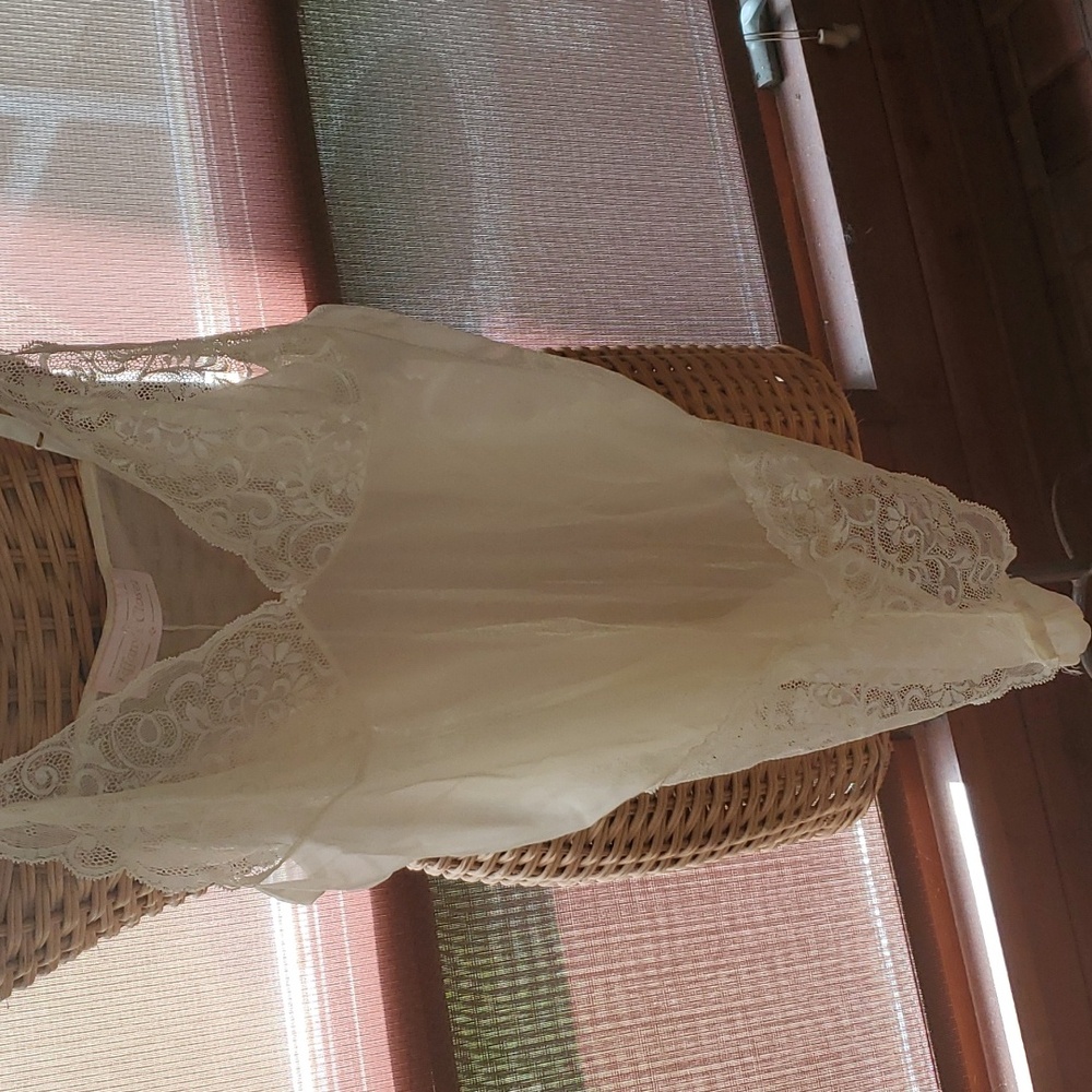 Ivory teddy